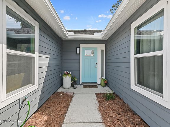 2nd image of 3127 COURTNEY WOODS Lane W