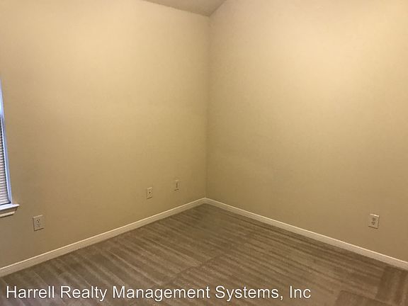 4th image of 609 Park Hill Cir
