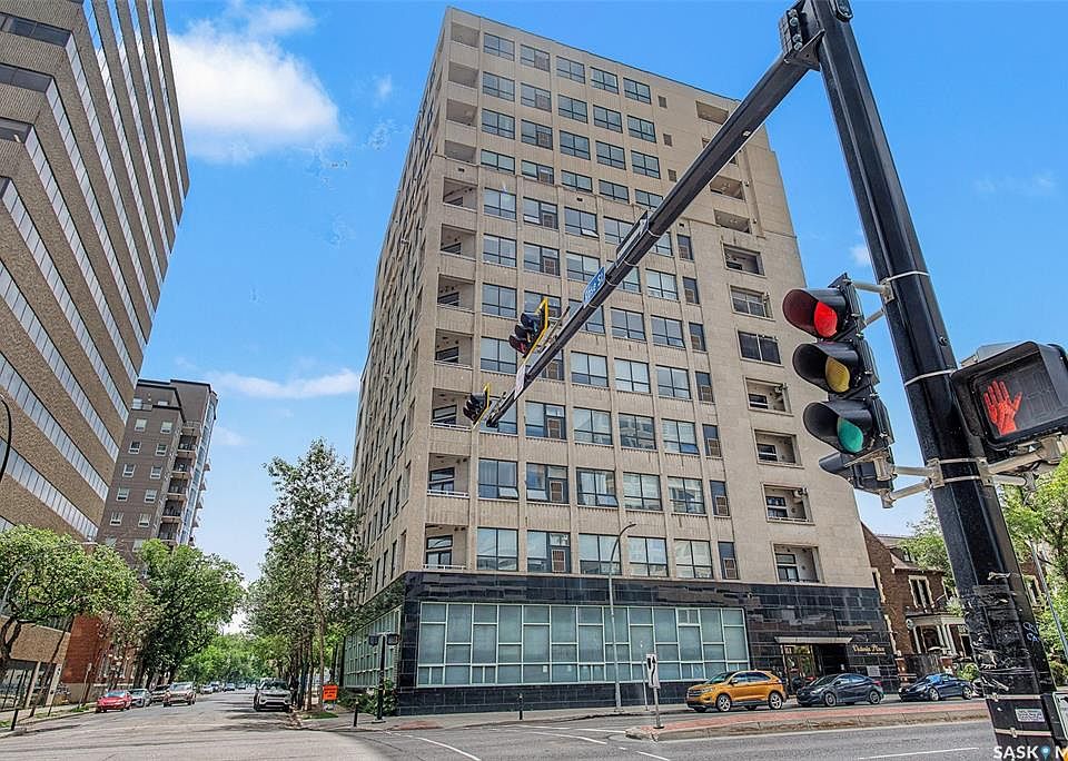 1st image of UNIT 805-1901 Victoria AVENUE