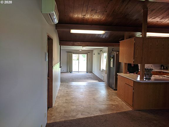 2nd image of 11003 NE 87th Ave