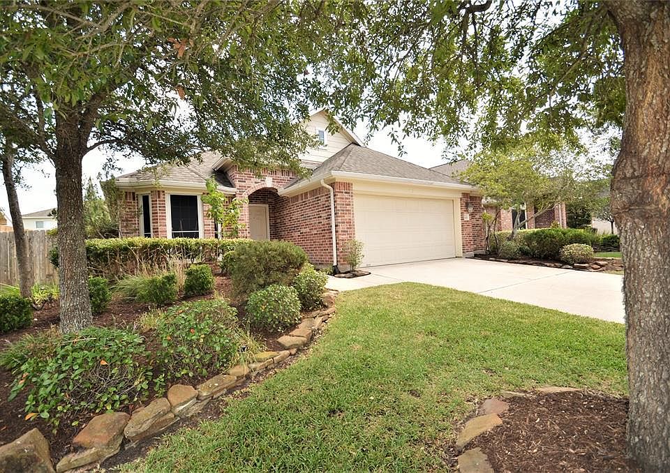 1st image of 853 Falling Springs Ln