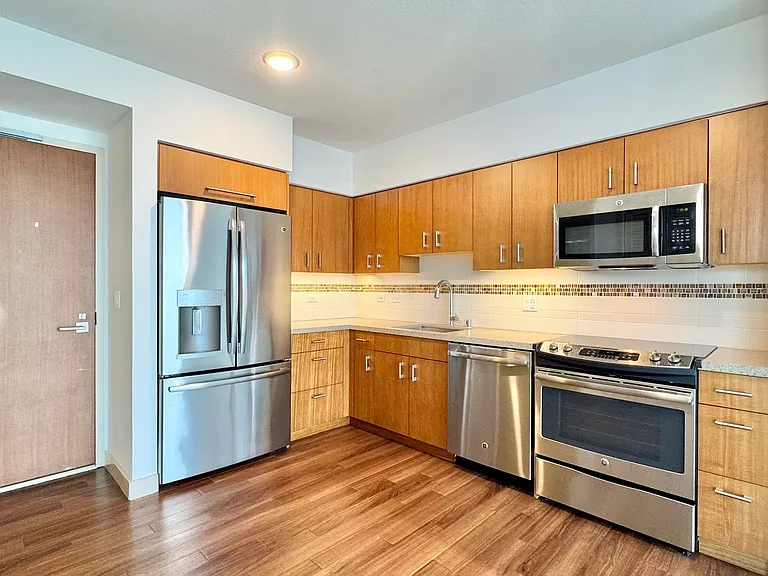 555 South St #1311 — Photo 6
