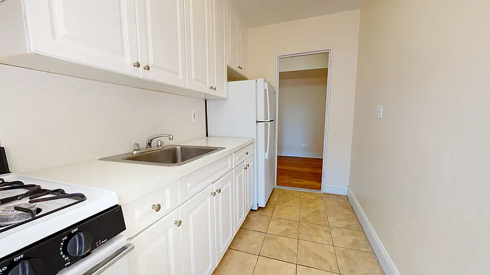 Rented by Revona Properties | media 4