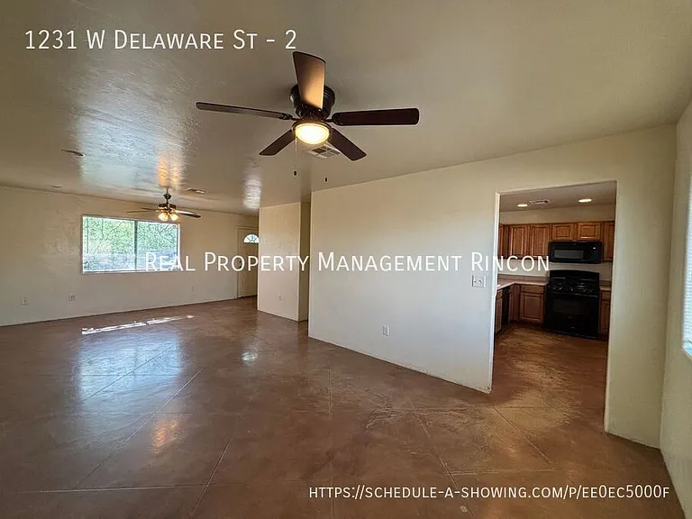 1231 W Delaware St #2 — Photo 4