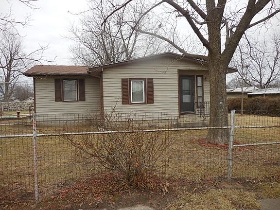 2nd image of 219 S Main St