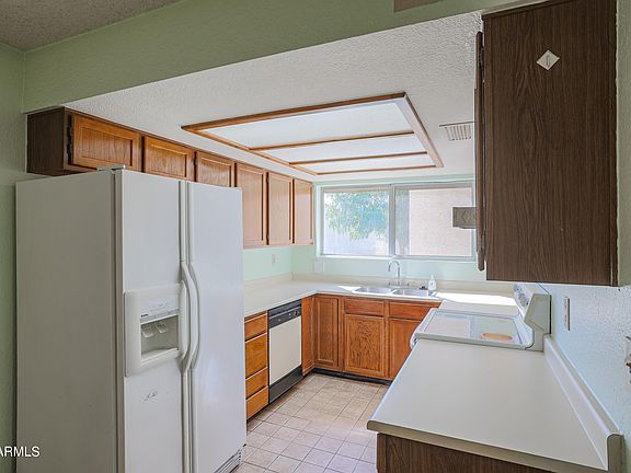 5th image of 13208 N 26th Dr