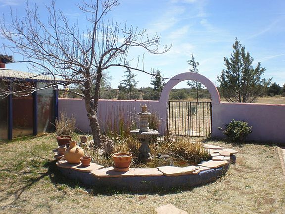 3rd image of 131 Boyd Ln