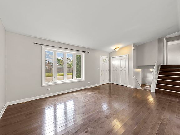 5th image of 505 N Vista Ave