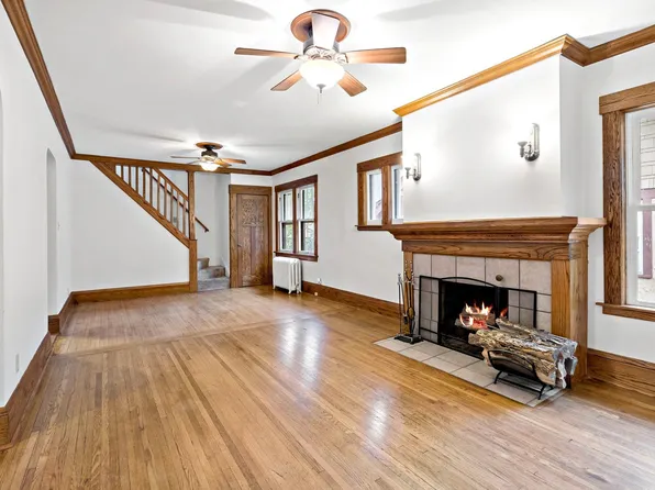 1051 Sherburne Ave, Saint Paul, MN 55104