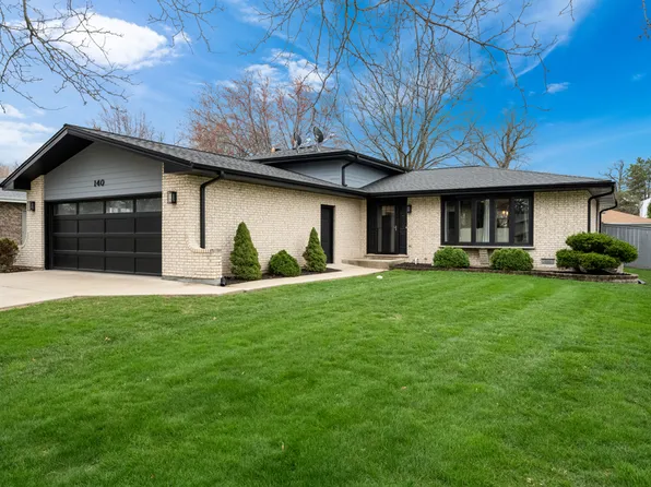140 Spring Oaks Dr, Wood Dale, IL 60191