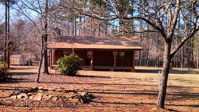 1st image of 1036 Lake Dr