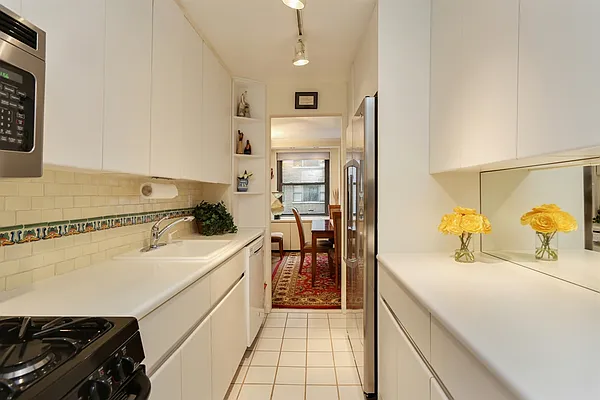 Sold by Corcoran | media 2