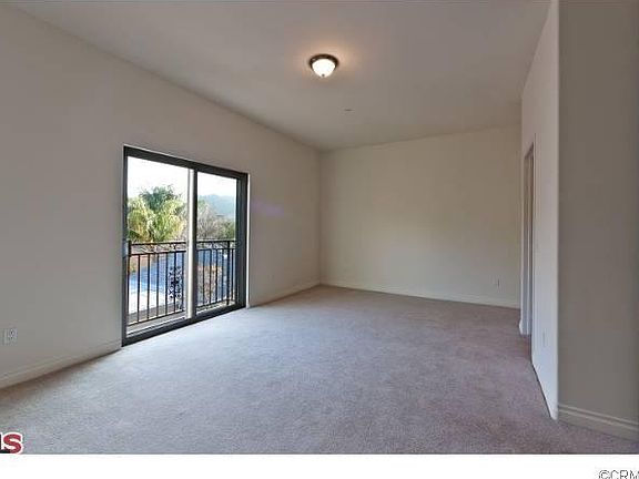 5th image of 10214 Fernglen Ave APT 1