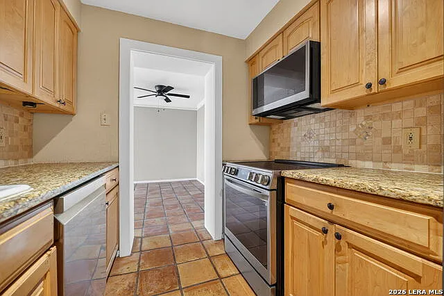 7701 Wurzbach Rd #1802 — Photo 17