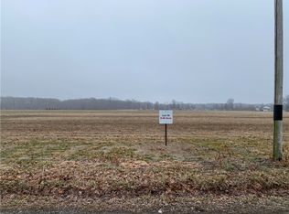1025th Ave, Effingham, IL 62401