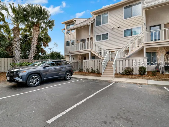 15 Deallyon Ave APT 47, Hilton Head Island, SC 29928