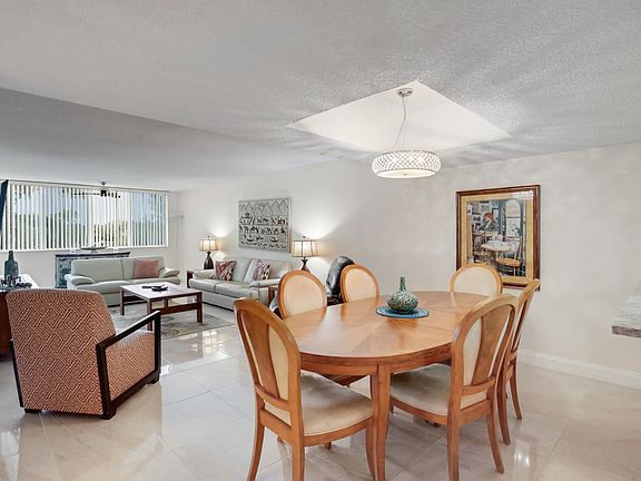 3rd image of 6698 10th Avenue N #320