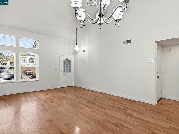 5th image of 4512 Deer Ridge Way