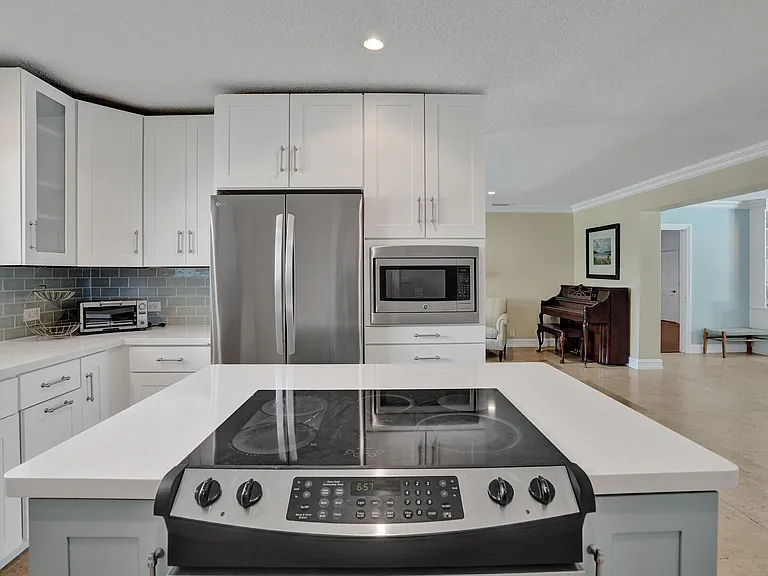 248 Codrington Dr — Photo 16