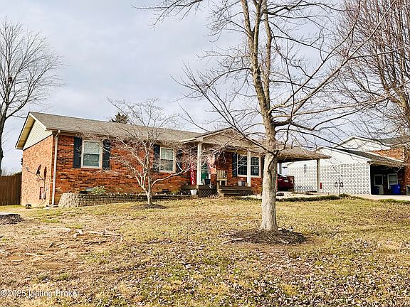 4th image of 1206 Hickorywood Dr