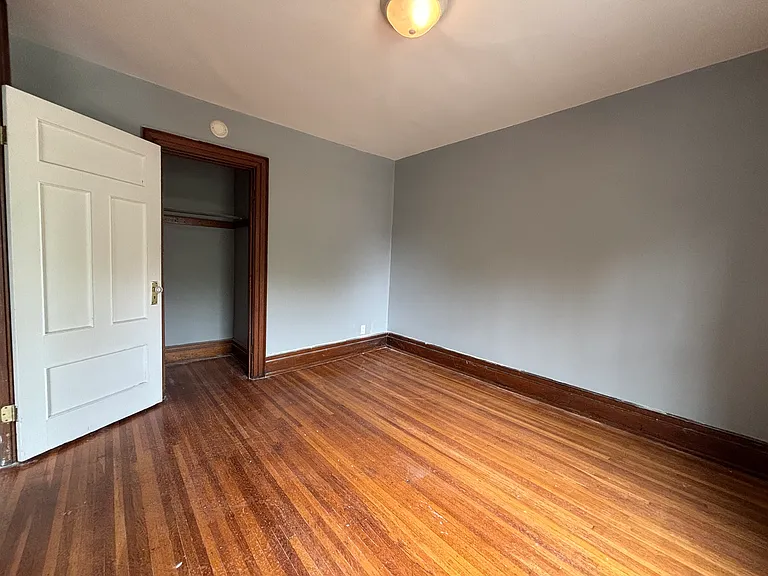 5 Rowley St #3 — Photo 8