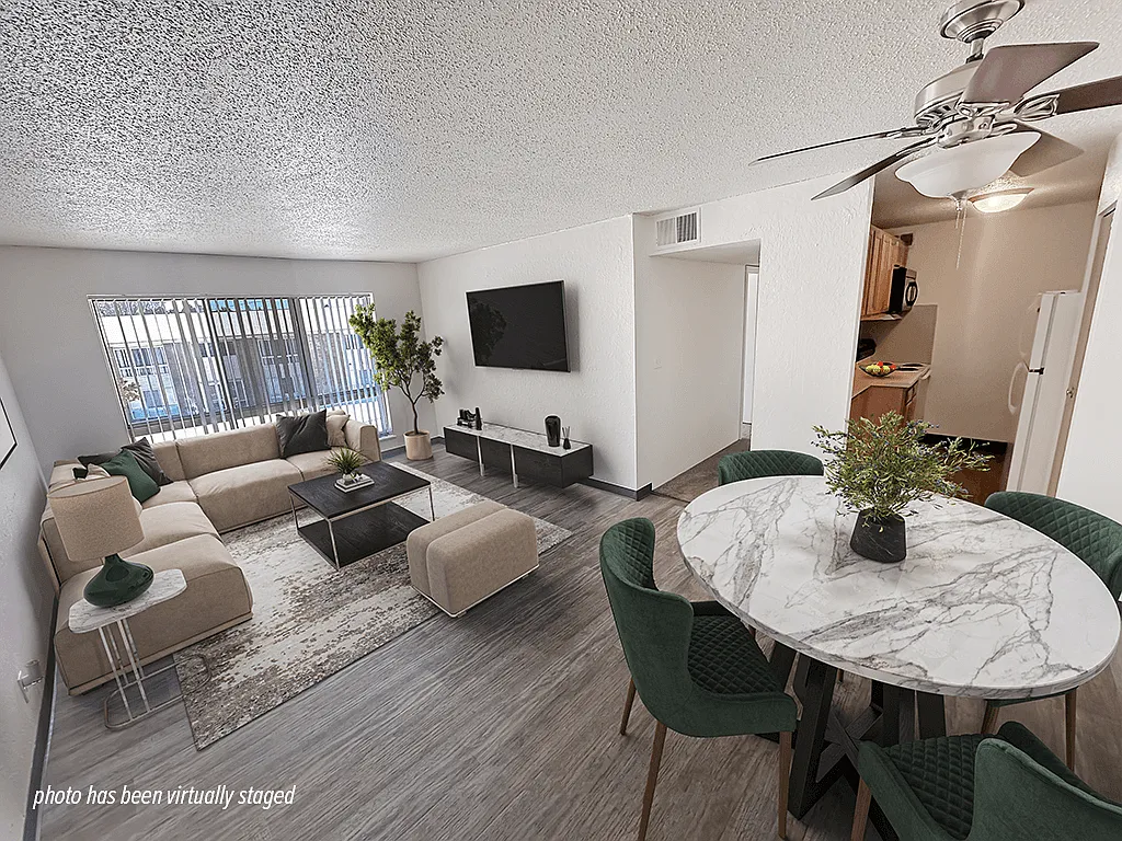The Gates of Rochester — Photo 1