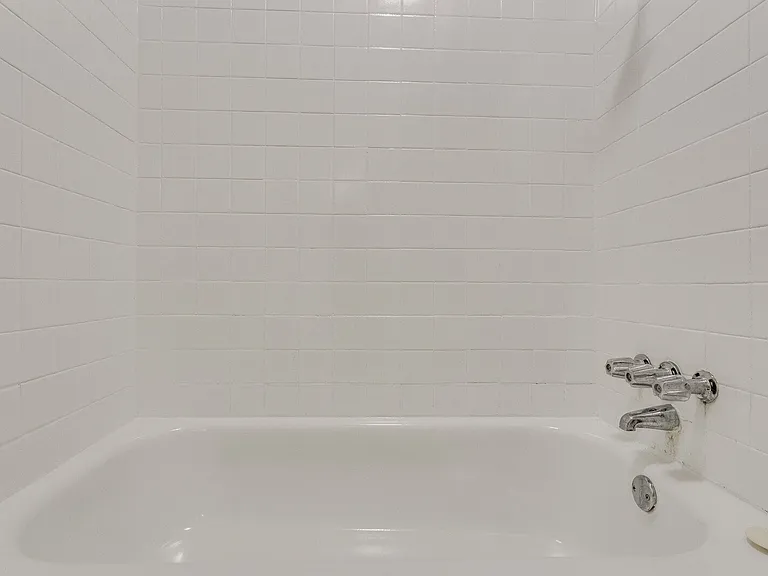 817 SW 23rd St #6 — Photo 18