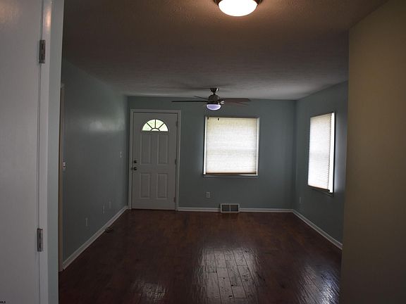 4th image of 1425 Canton Ave