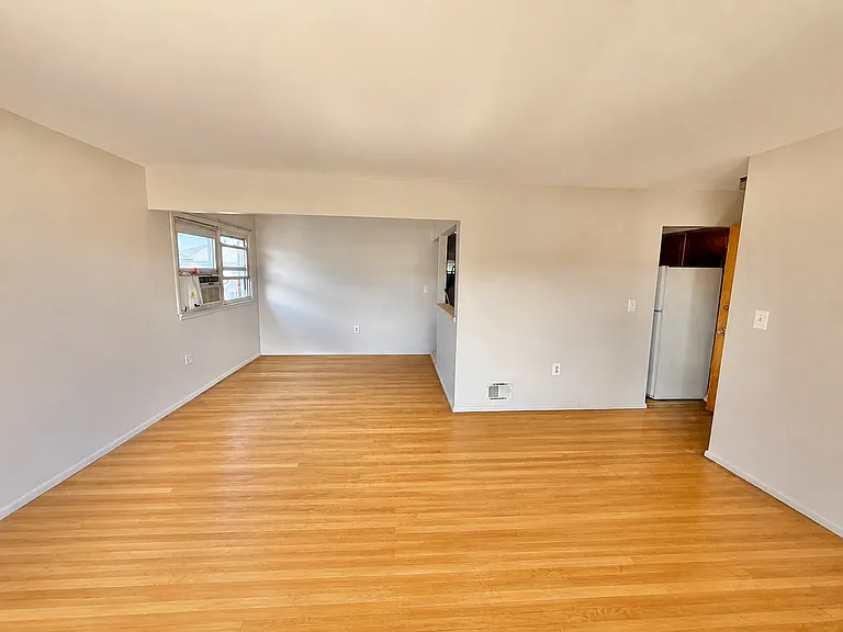 704 Port Richmond Ave #2 — Photo 5