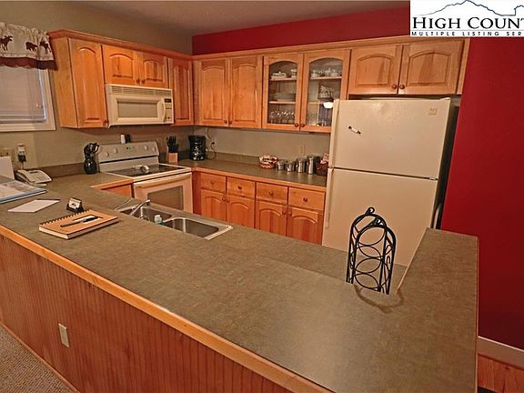 4th image of 465 Peaceful Haven Dr Unit 512