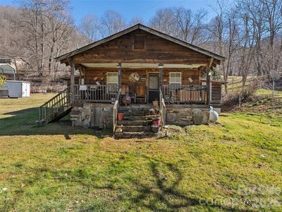 186 Creekmont Dr, Clyde, NC, 28721
