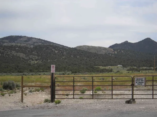 11 Rainbow Rd, Wells, NV 89835