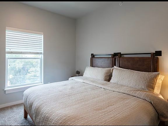 4th image of 431 S 3 W #1403