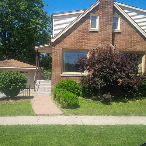 18262 Grant St photo 1