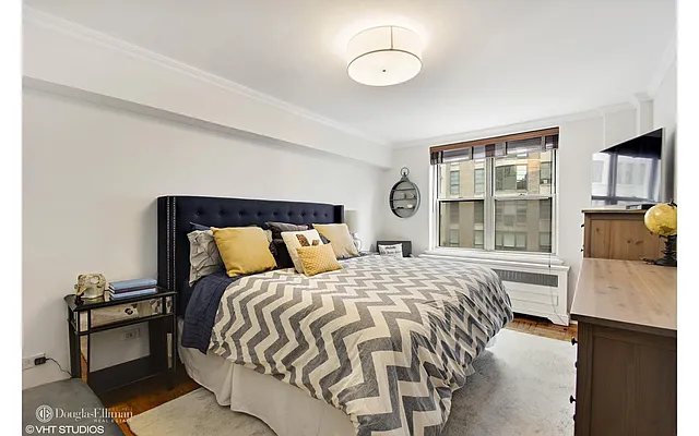 Sold by Douglas Elliman | media 3