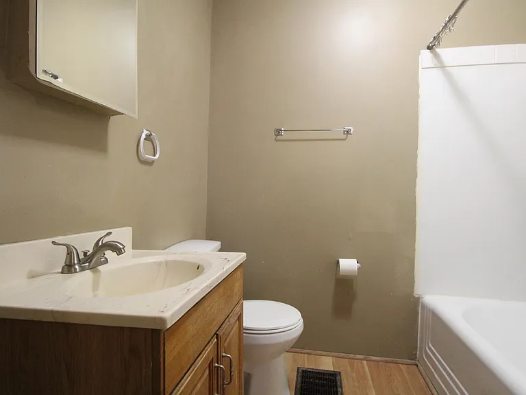 2829 Rutland Ave — Photo 16