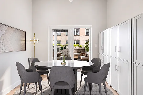 Dining area, photo 2
