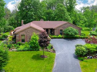 130 Pine Tree Ln, Riverwoods, IL