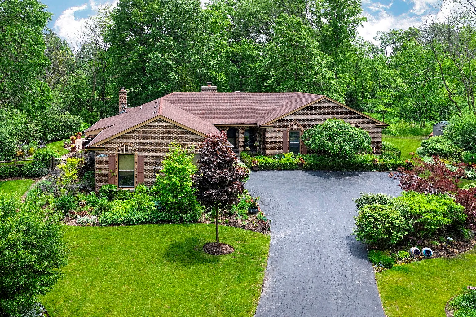 130 Pine Tree Ln photo 1
