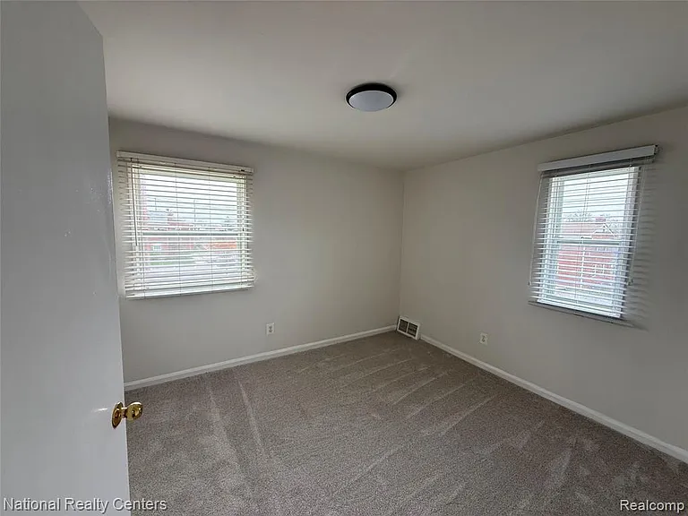 3264 Coolidge Hwy — Photo 11