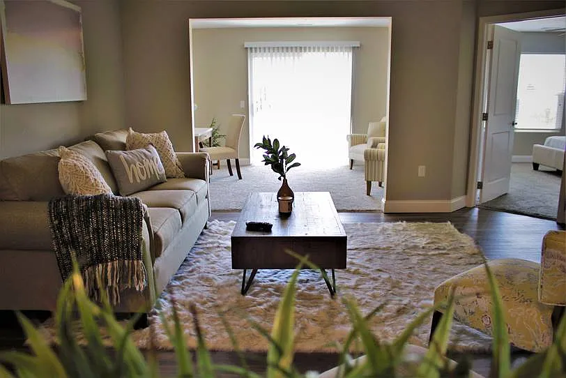 2 bed, 1264 sqft, $1,849 — Photo 3