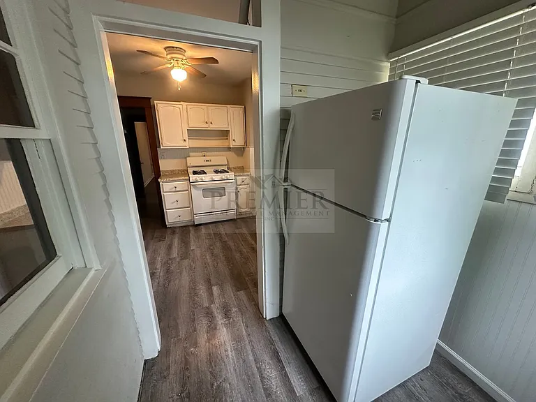 4545 Fairmount Ave — Photo 13