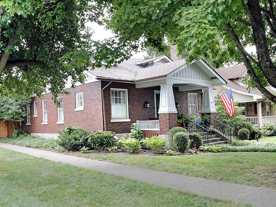1st image of 198 N Ashland Ave