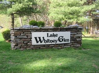 Lake Whitney Glen, Hamden, CT 06514