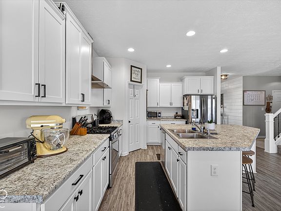 2nd image of 5452 W Channing Way
