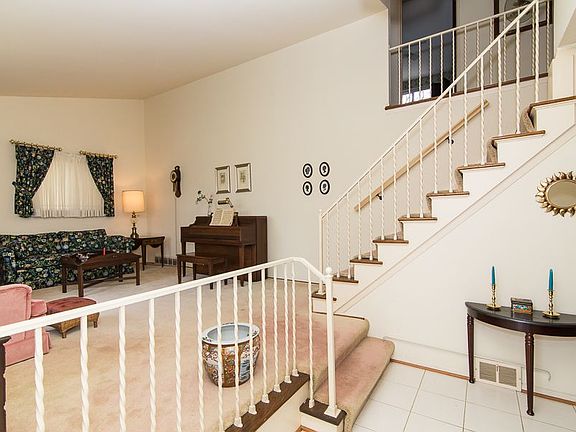 5th image of 1160 Key West Dr