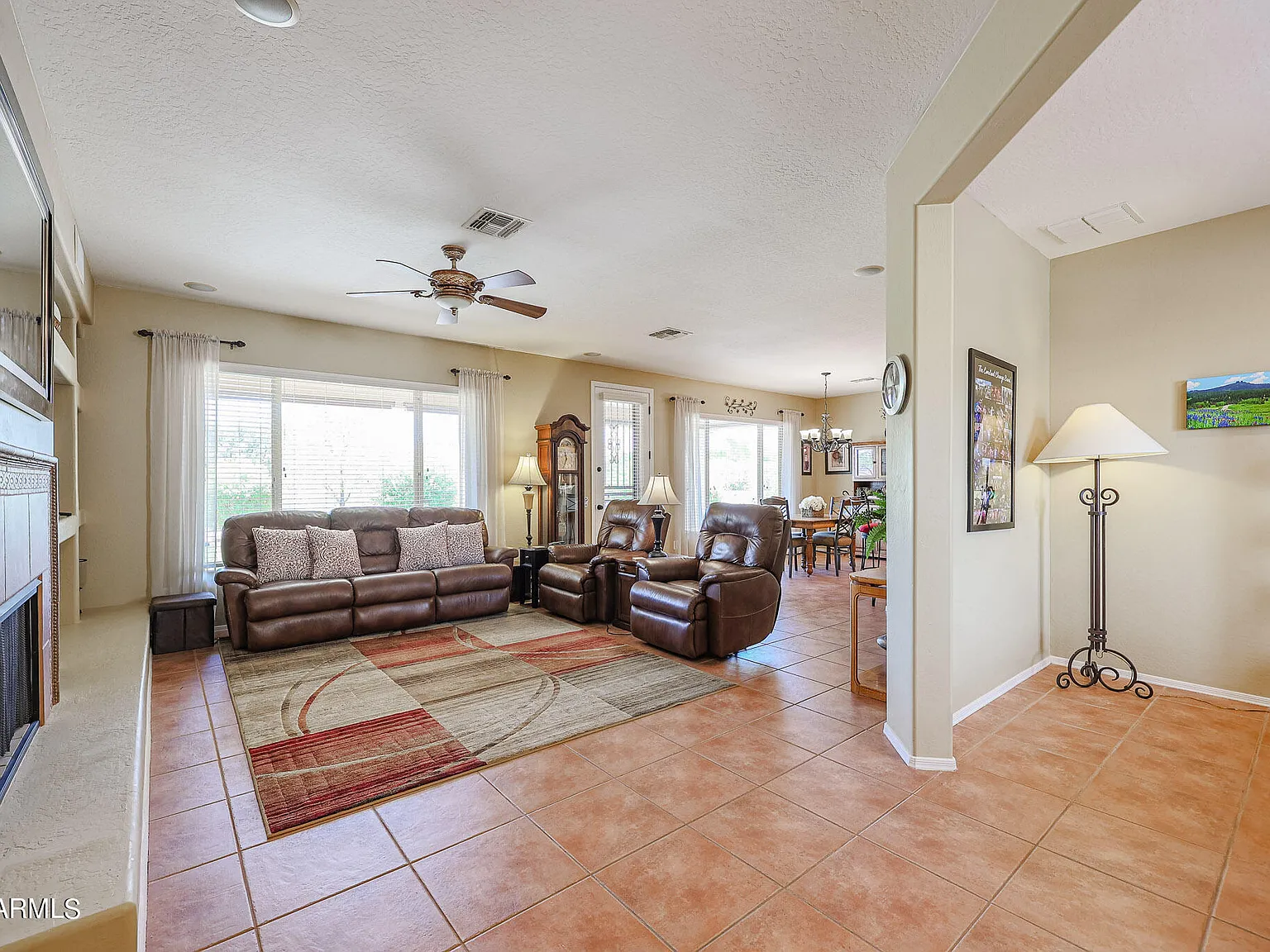2 bed, 1.5 bath, 1660 sqft, $4,500 — Photo 4