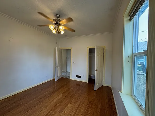 129 S Maple St — Photo 18