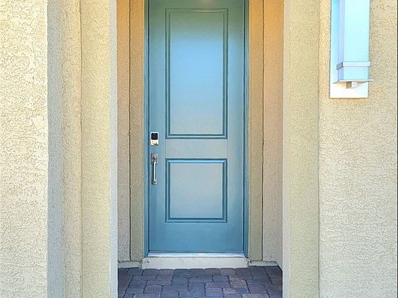 2nd image of 5447 Splendido Ave
