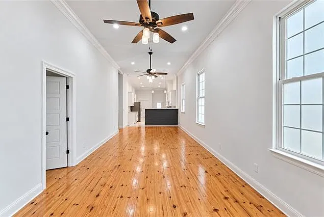 3 bed, 2.0 bath, 1600 sqft, $2,400 — Photo 4